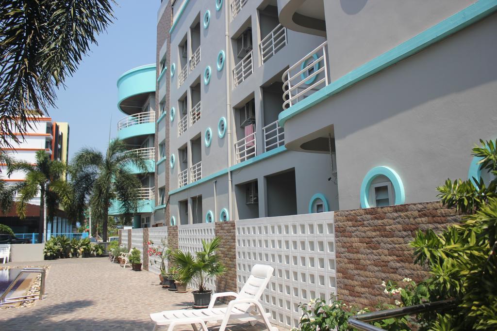 Lomsabai Apartments Bangsaen Buitenkant foto