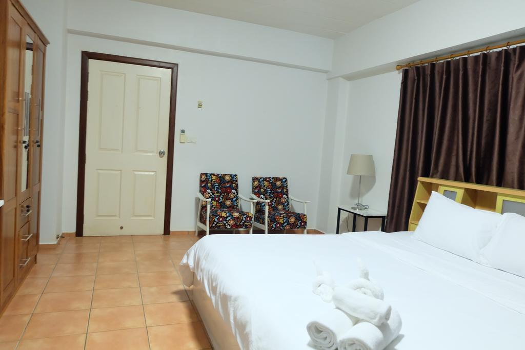 Lomsabai Apartments Bangsaen Buitenkant foto