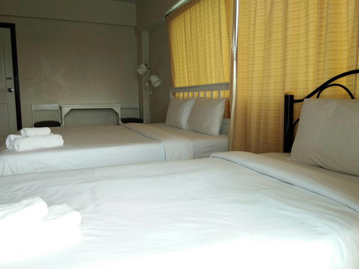 Lomsabai Apartments Bangsaen Buitenkant foto