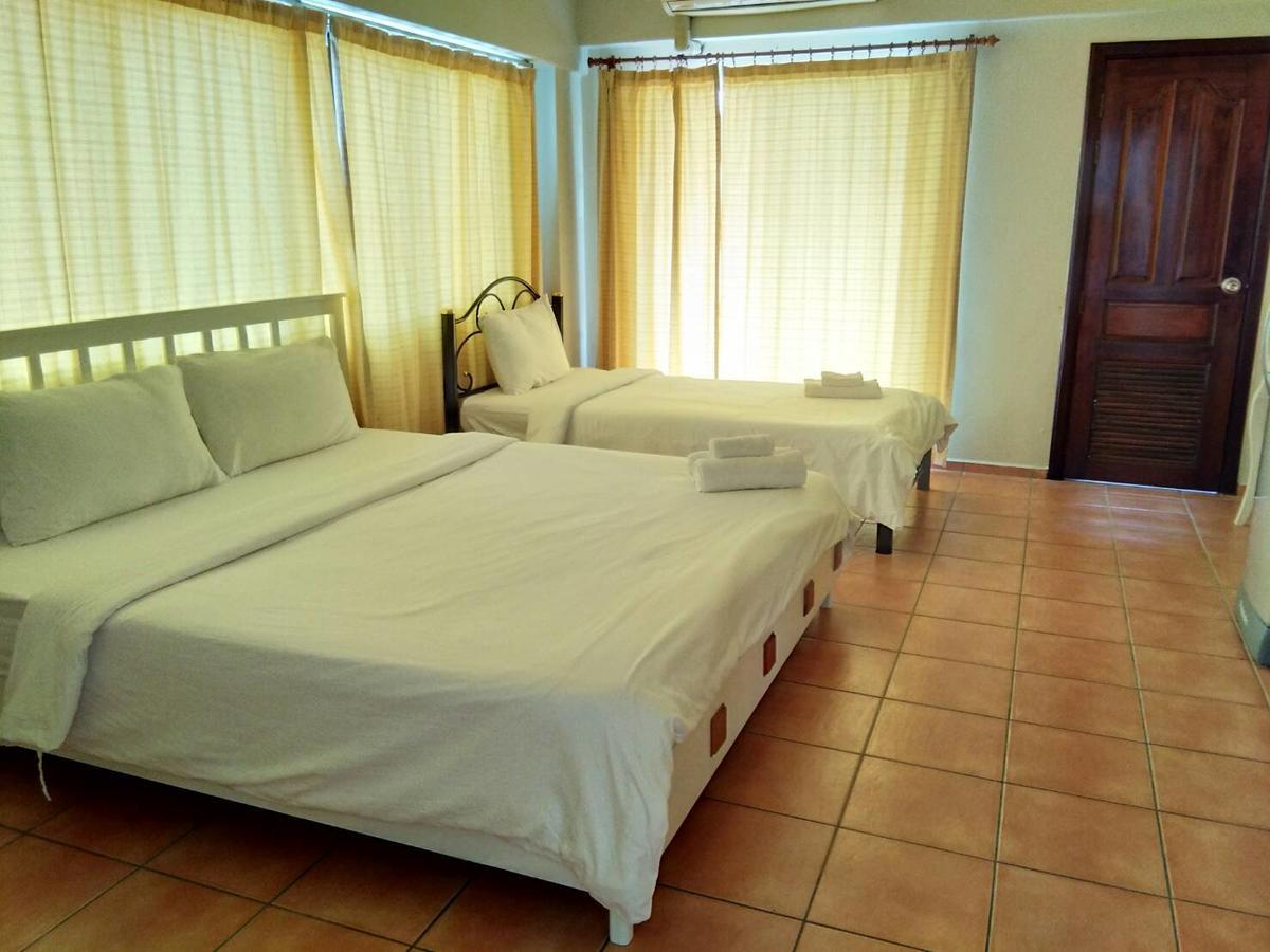 Lomsabai Apartments Bangsaen Buitenkant foto