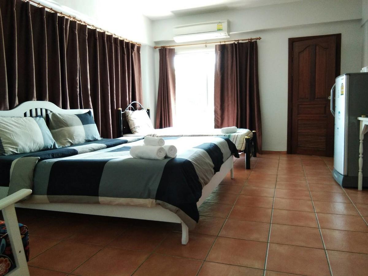 Lomsabai Apartments Bangsaen Buitenkant foto
