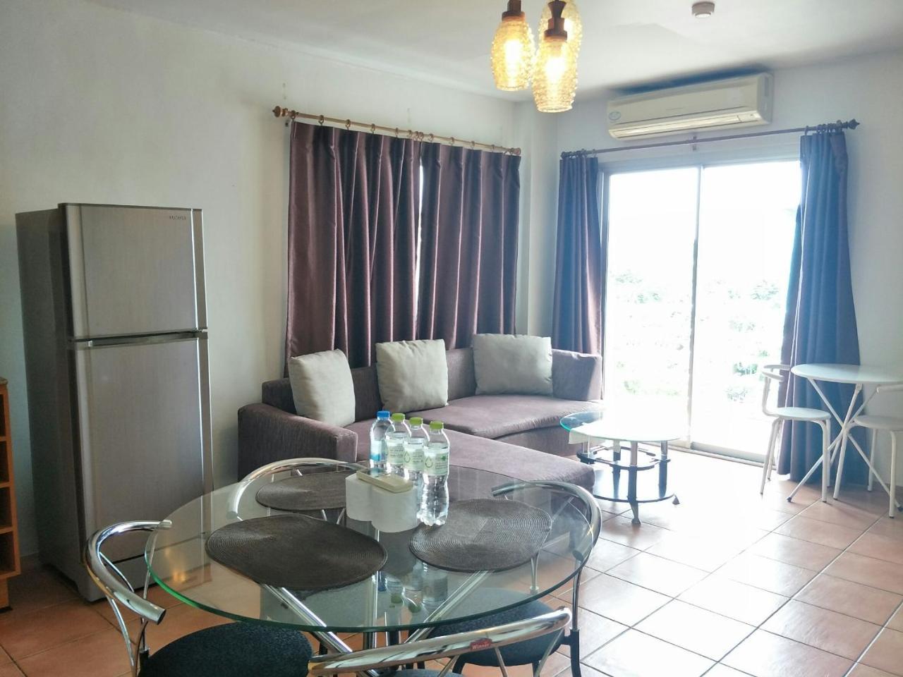 Lomsabai Apartments Bangsaen Buitenkant foto