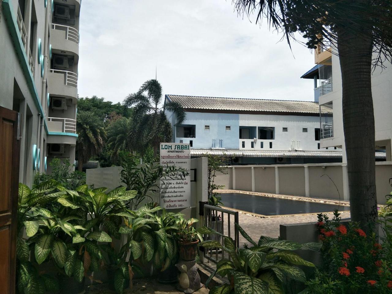 Lomsabai Apartments Bangsaen Buitenkant foto