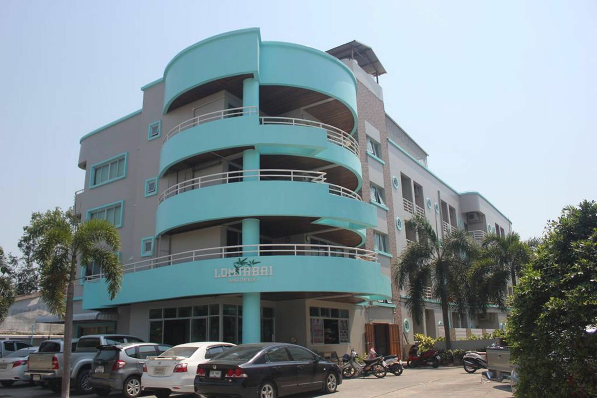 Lomsabai Apartments Bangsaen Buitenkant foto